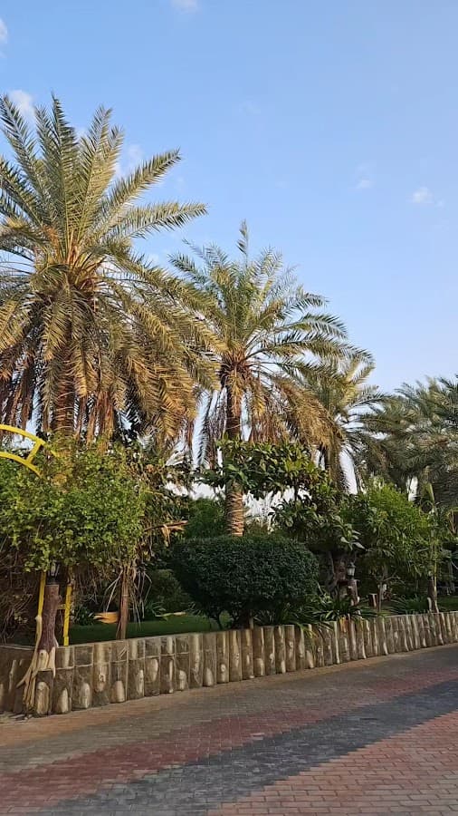 كلستان Resort — 1 / 6