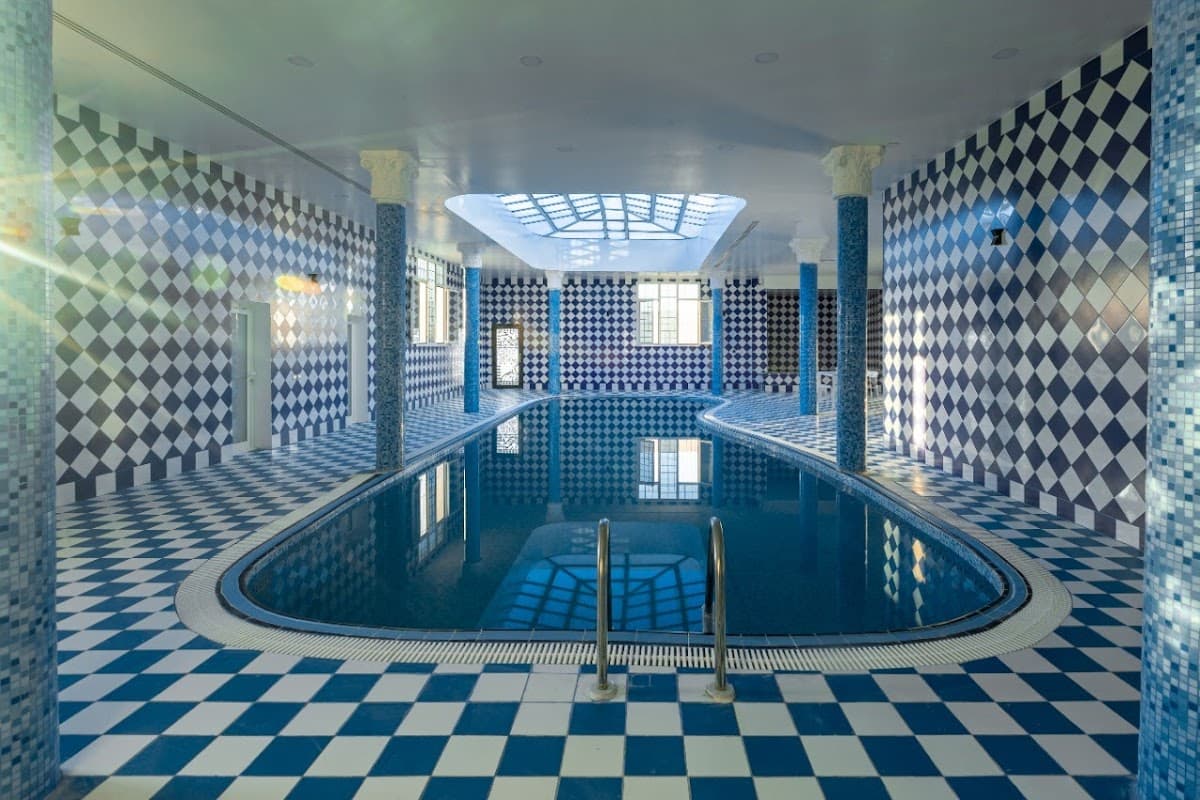 Palace Resort منتجع القصر — 1 / 6